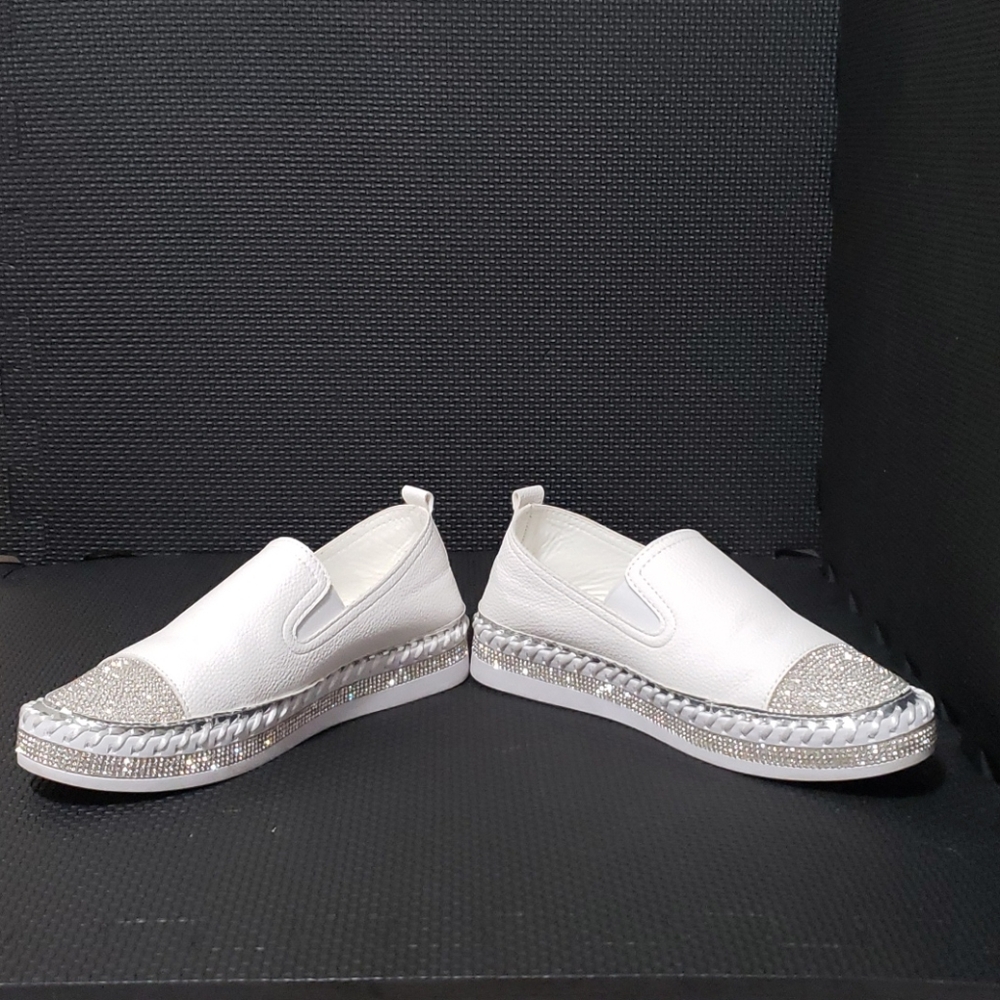 Shuntian White Leather and Rhinestone Sneakers